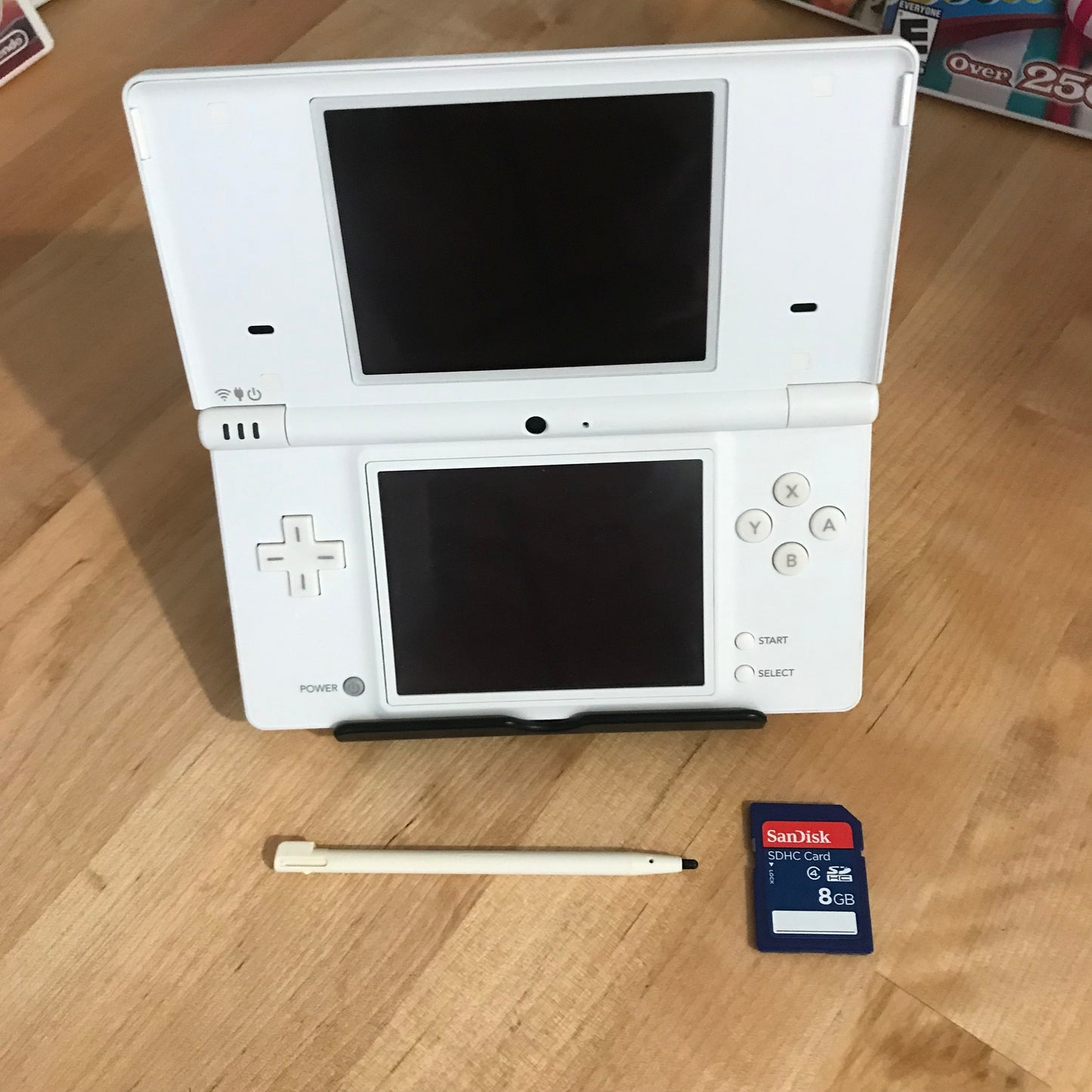 Nintendo DSi System In White - Good
